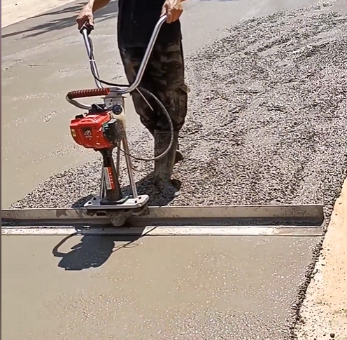 コンクリート振動スクリードレベラー機と2.44m振動棒付きバ - Concrete Vibrator のレビューと価格